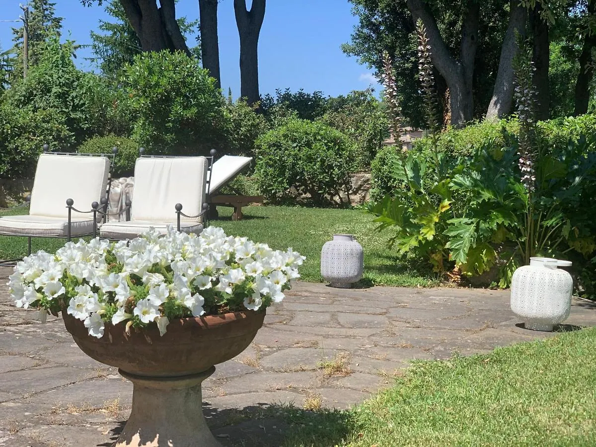 Country house Villa Caprera Siena